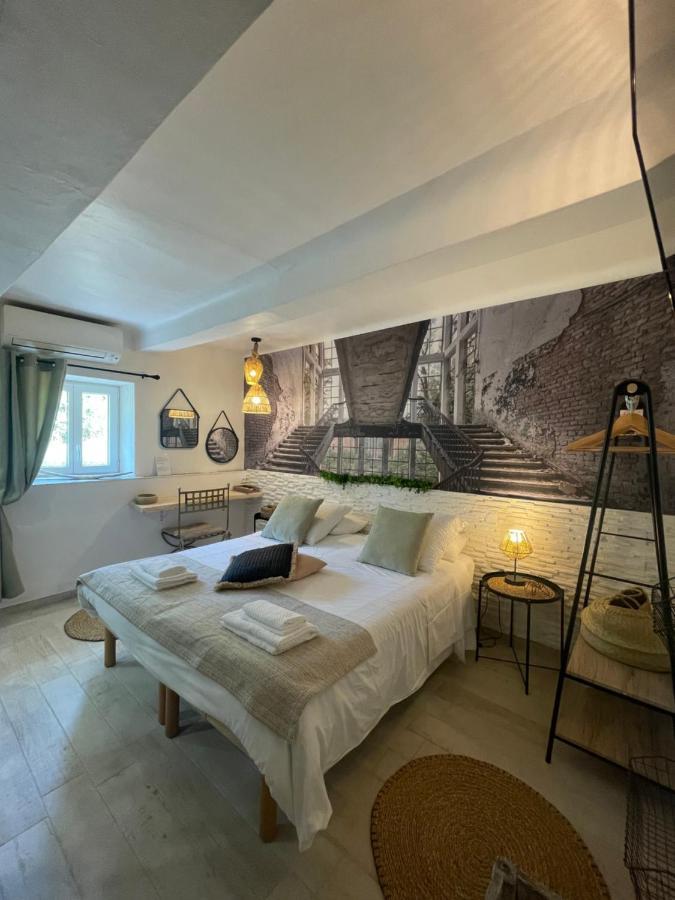 Hotel Auberge Provencale Saint-Raphaël Екстериор снимка