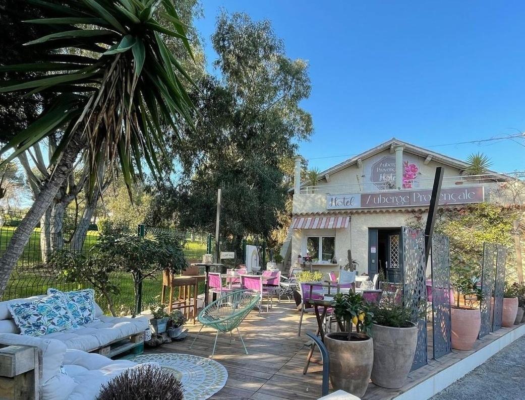 Hotel Auberge Provencale Saint-Raphaël Екстериор снимка