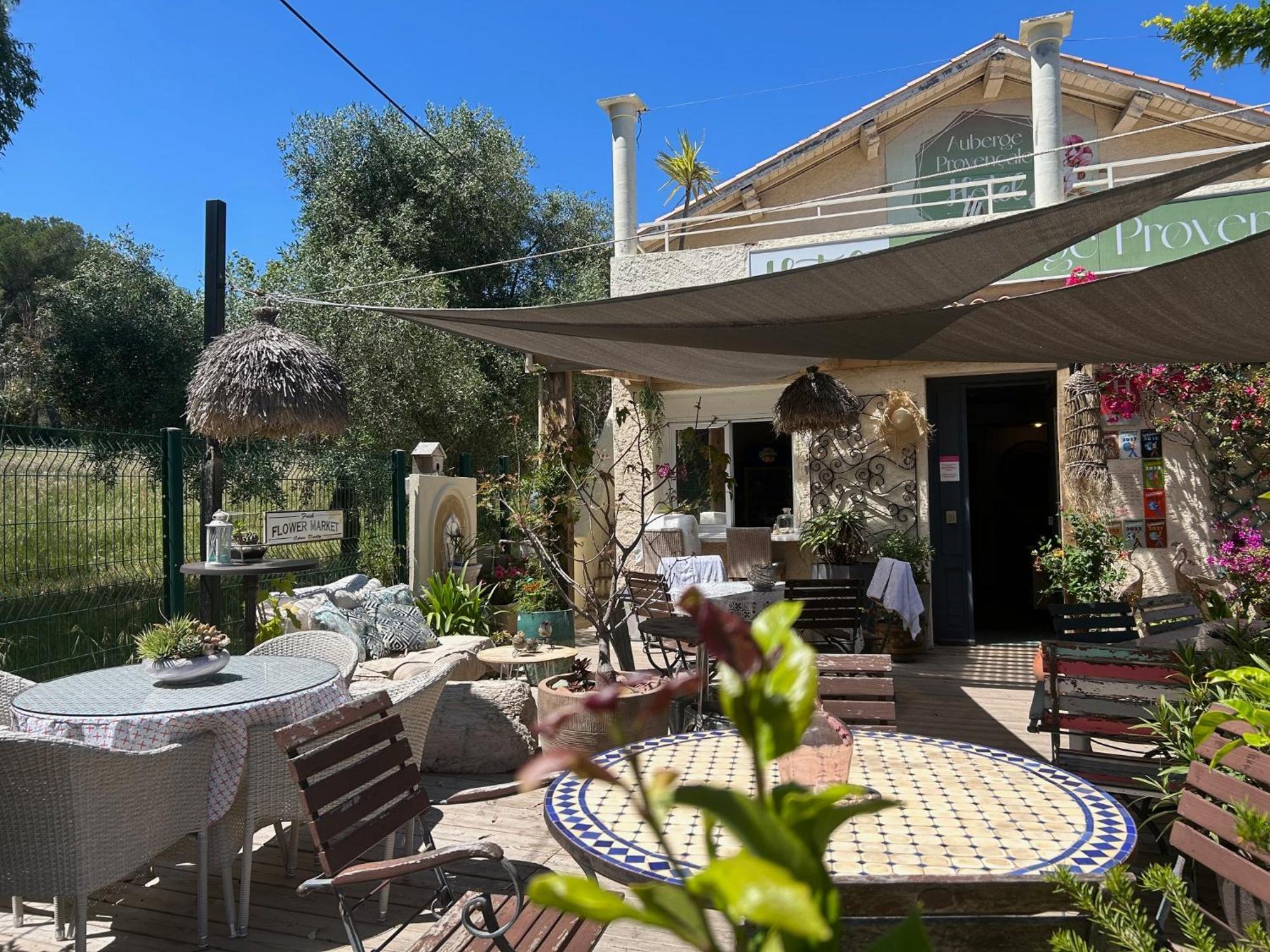Hotel Auberge Provencale Saint-Raphaël Екстериор снимка
