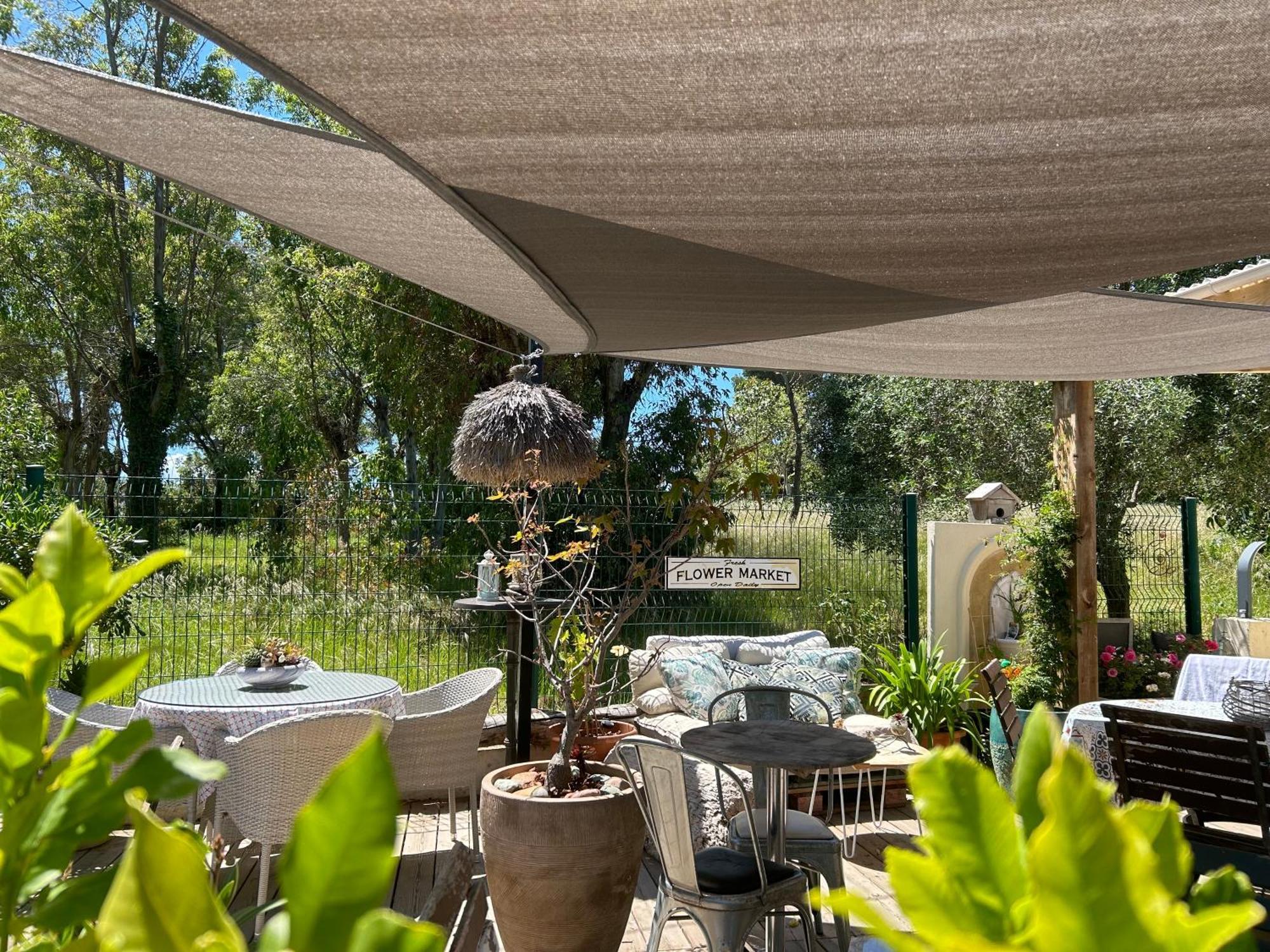 Hotel Auberge Provencale Saint-Raphaël Екстериор снимка