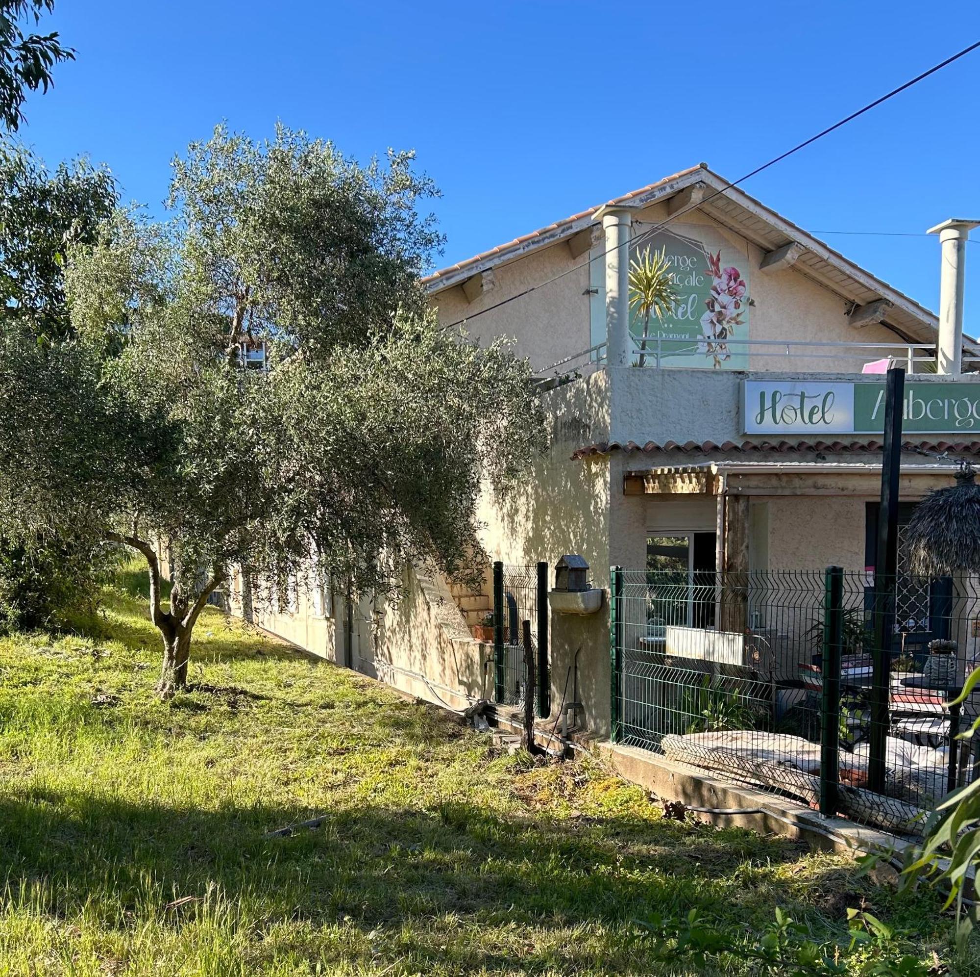 Hotel Auberge Provencale Saint-Raphaël Екстериор снимка