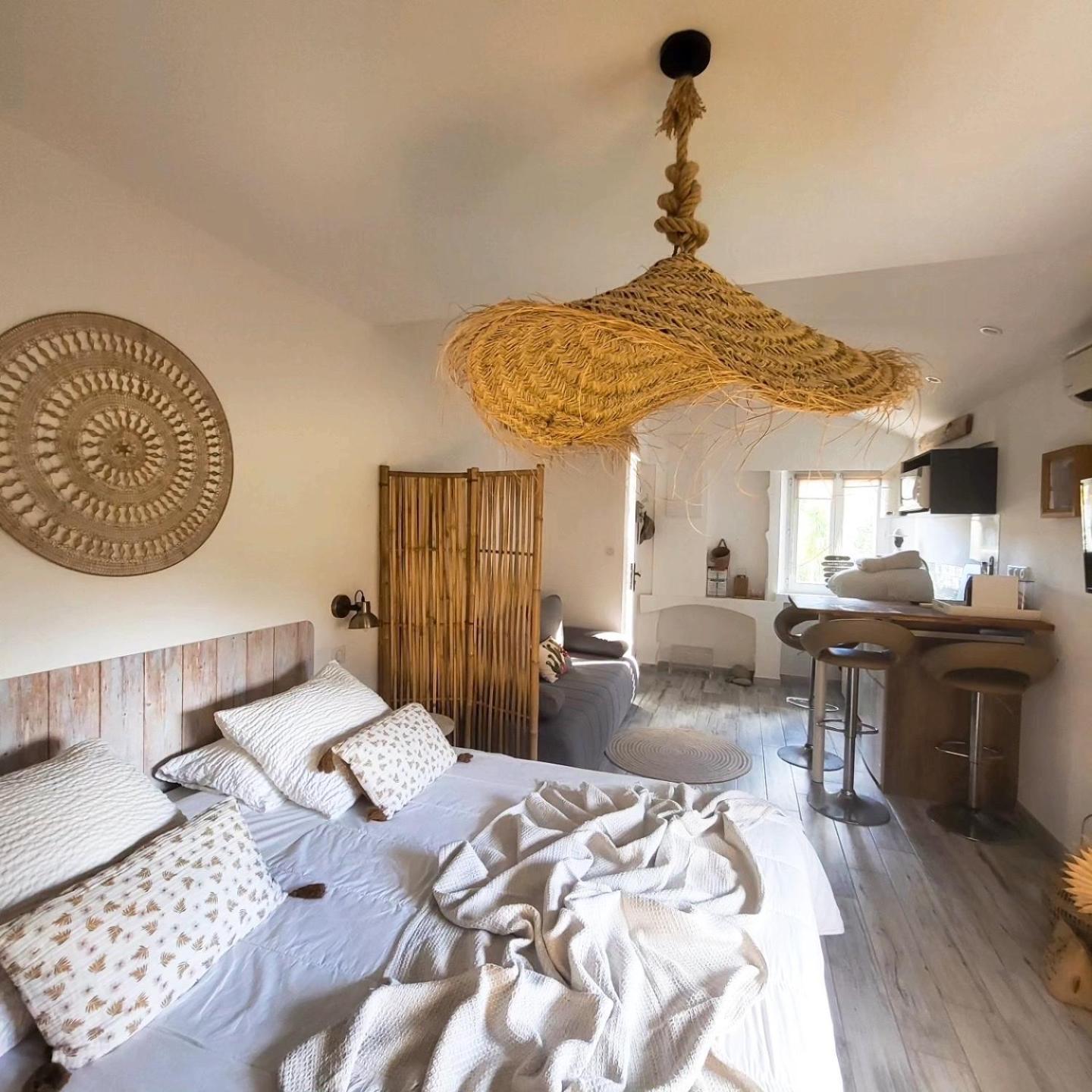 Hotel Auberge Provencale Saint-Raphaël Екстериор снимка