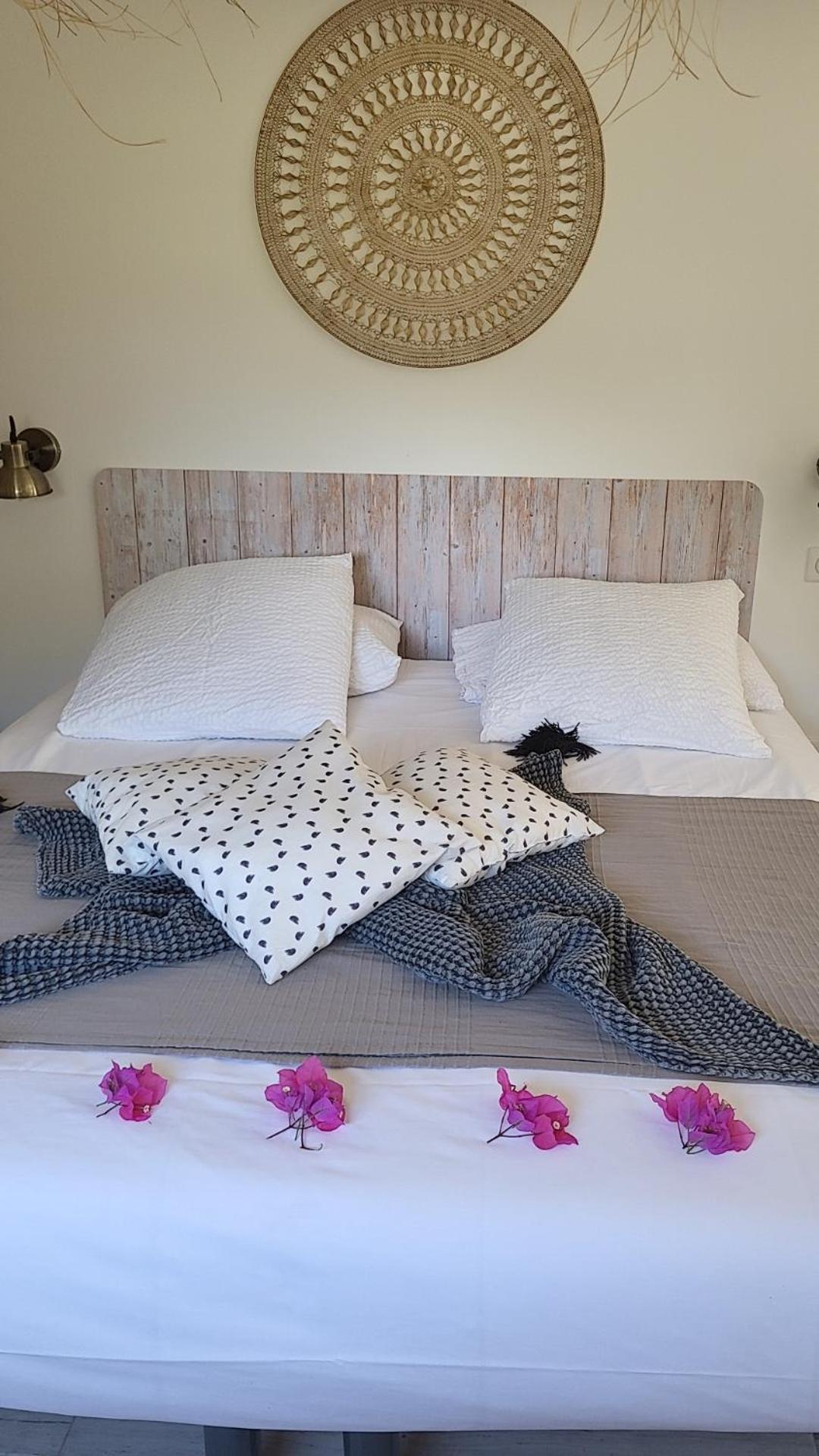 Hotel Auberge Provencale Saint-Raphaël Екстериор снимка