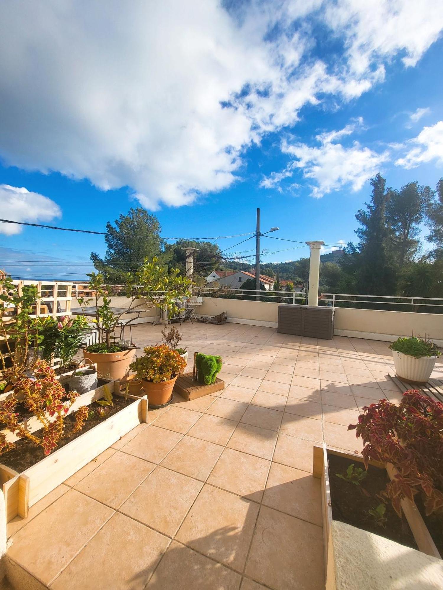 Hotel Auberge Provencale Saint-Raphaël Екстериор снимка